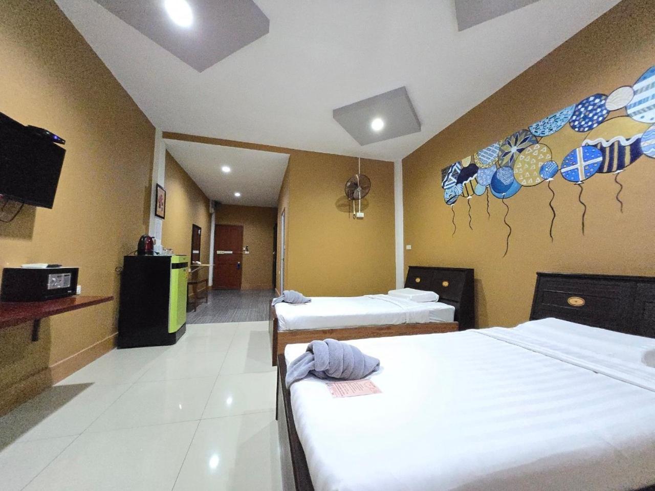 Suwanna Riverside Chainat Exterior photo